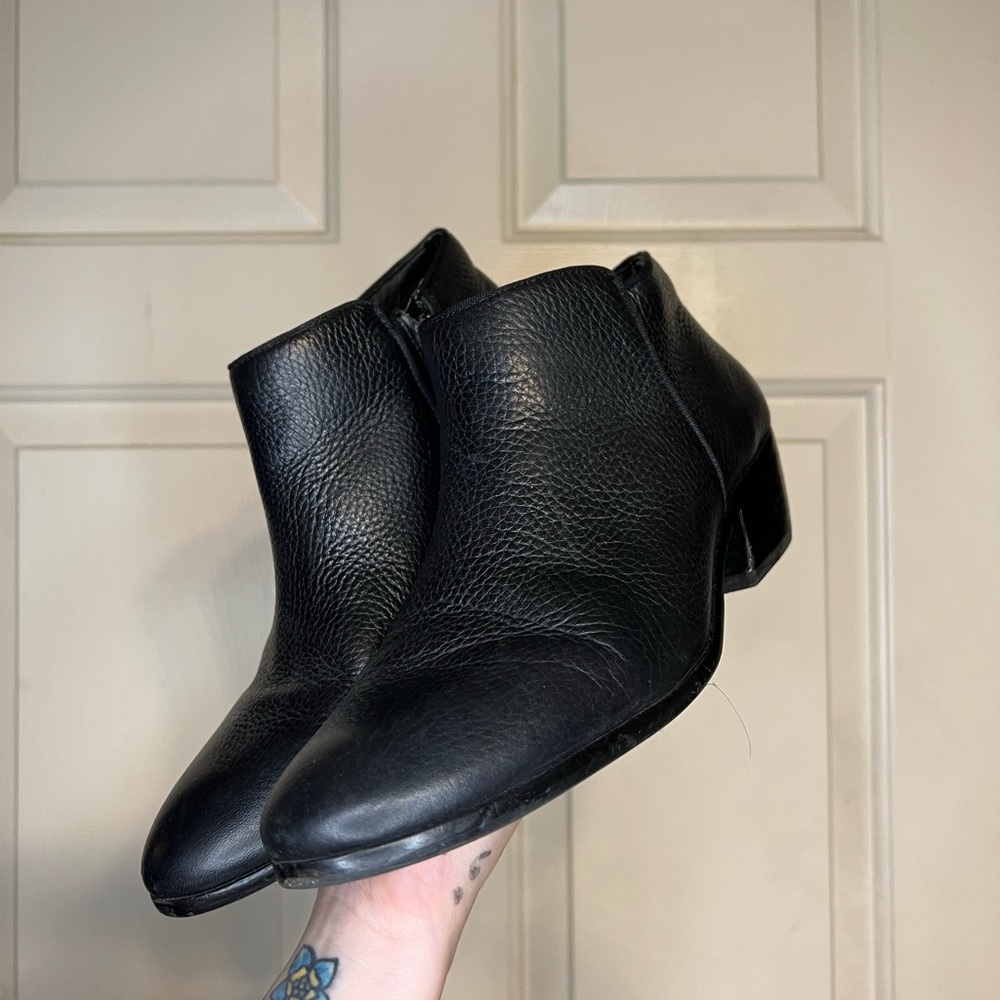 Sam Edelman Black Ankle Boots Women’s 9.5 Zip Up Casual